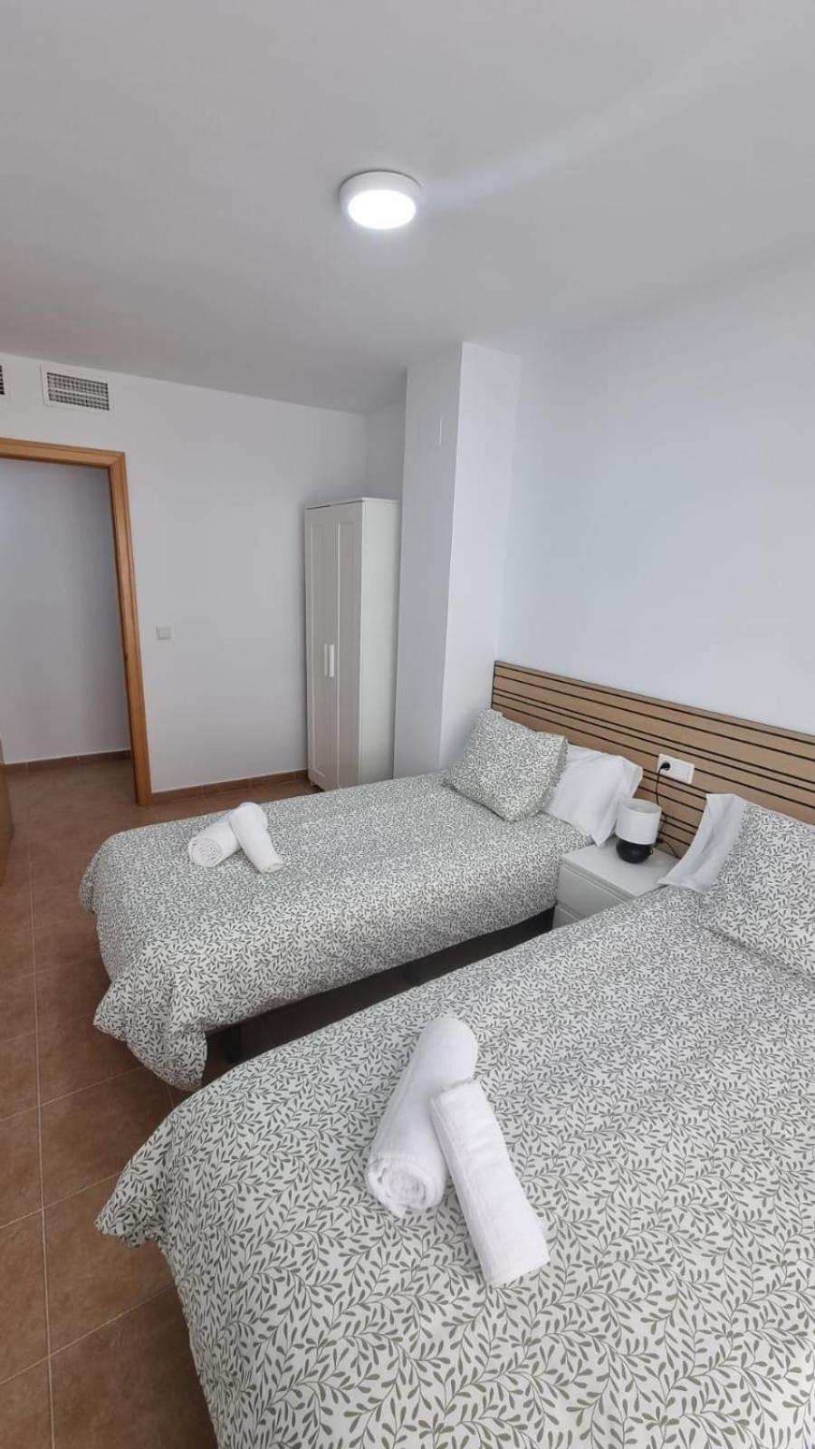 Moderno Apartamento 3 Dormitorios, Garaje Y Piscina La Algaba Dış mekan fotoğraf